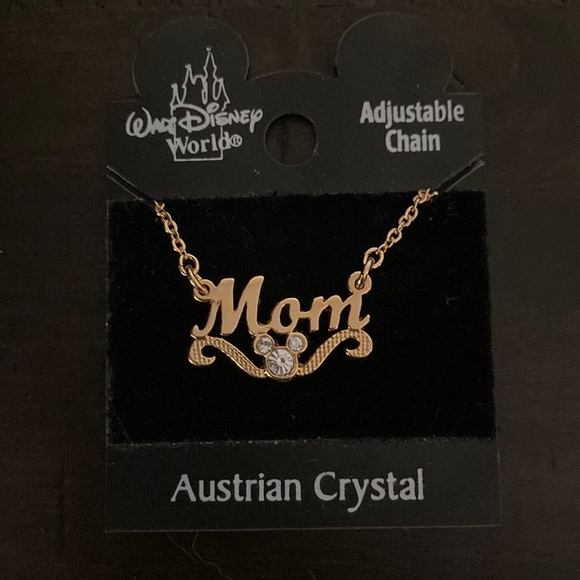 Walt Disney World Mom Necklace 